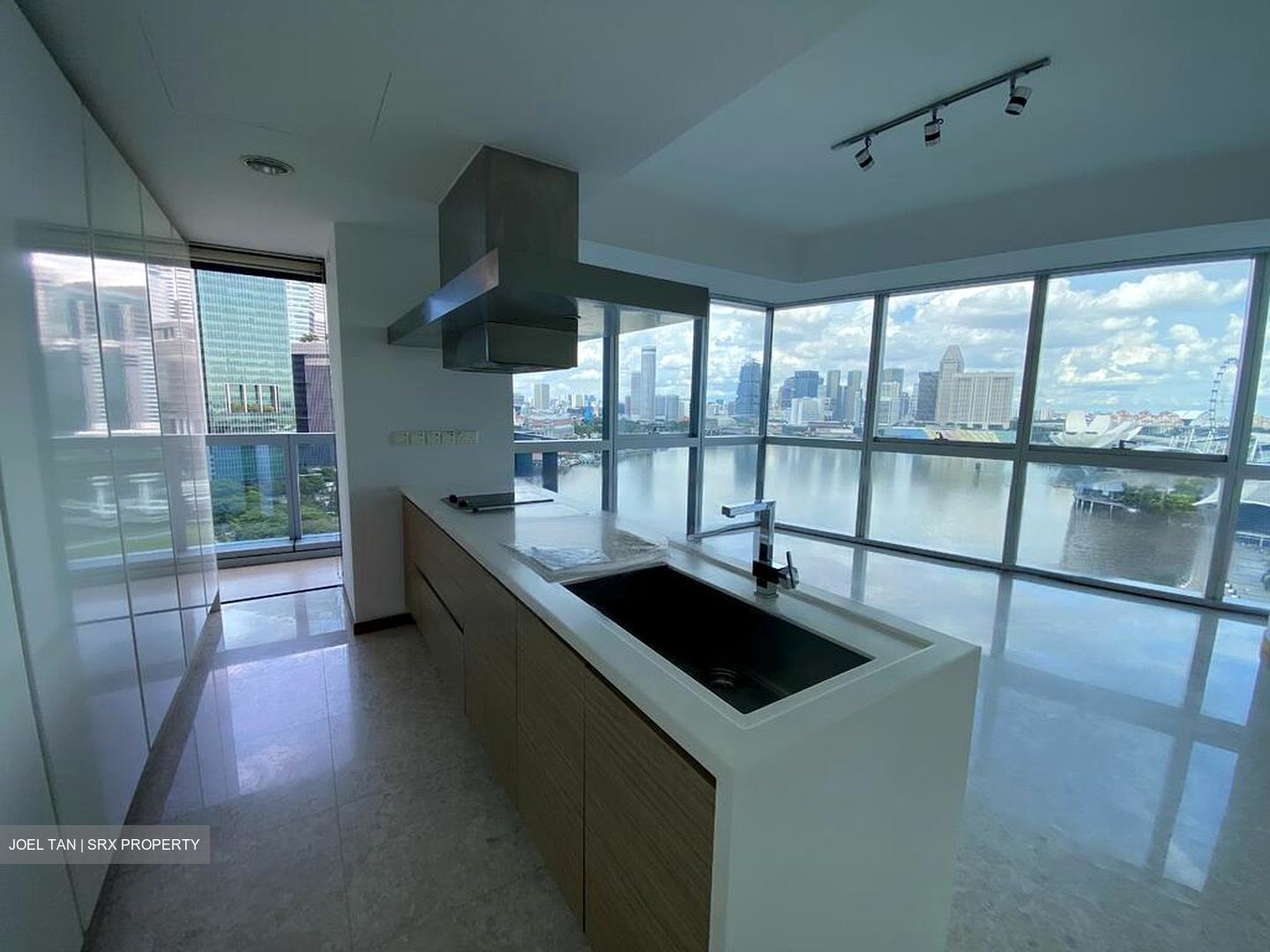 Marina Bay Residences (D1), Condominium #504789701